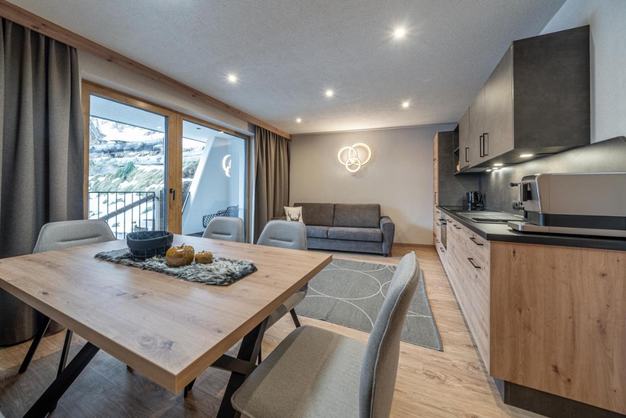 Bergmomente Apartments Solden Bagian luar foto