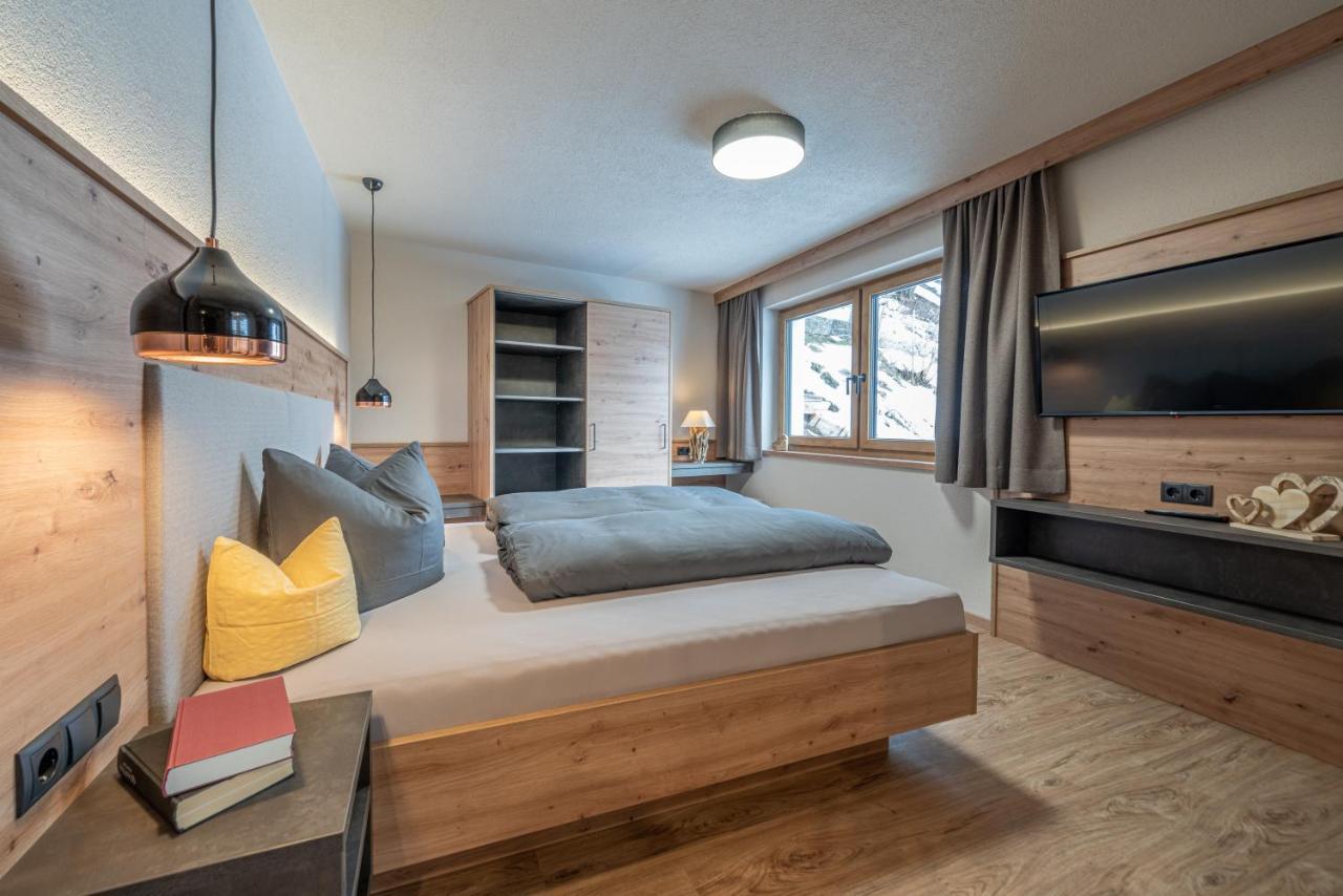 Bergmomente Apartments Solden Bagian luar foto